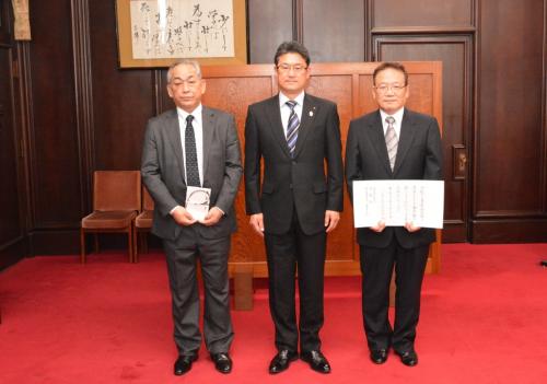 御下賜金伝達式1