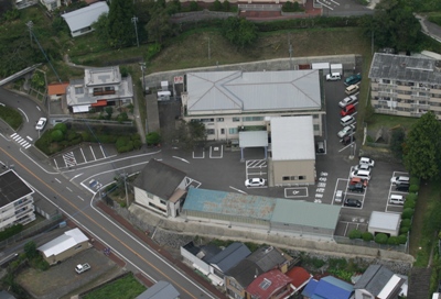 高千穂警察署を上空から撮影した写真