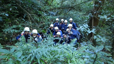 山岳訓練の様子の写真