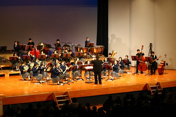 日向高等学校単独演奏