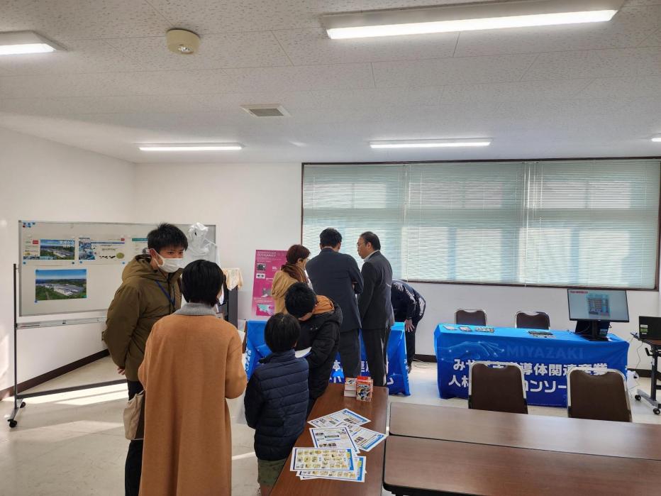 理解促進講座（国富）