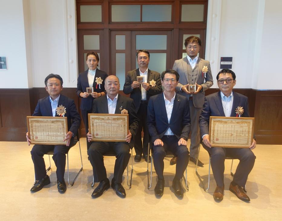 優良工事表彰部長賞表彰式（県土）集合写真