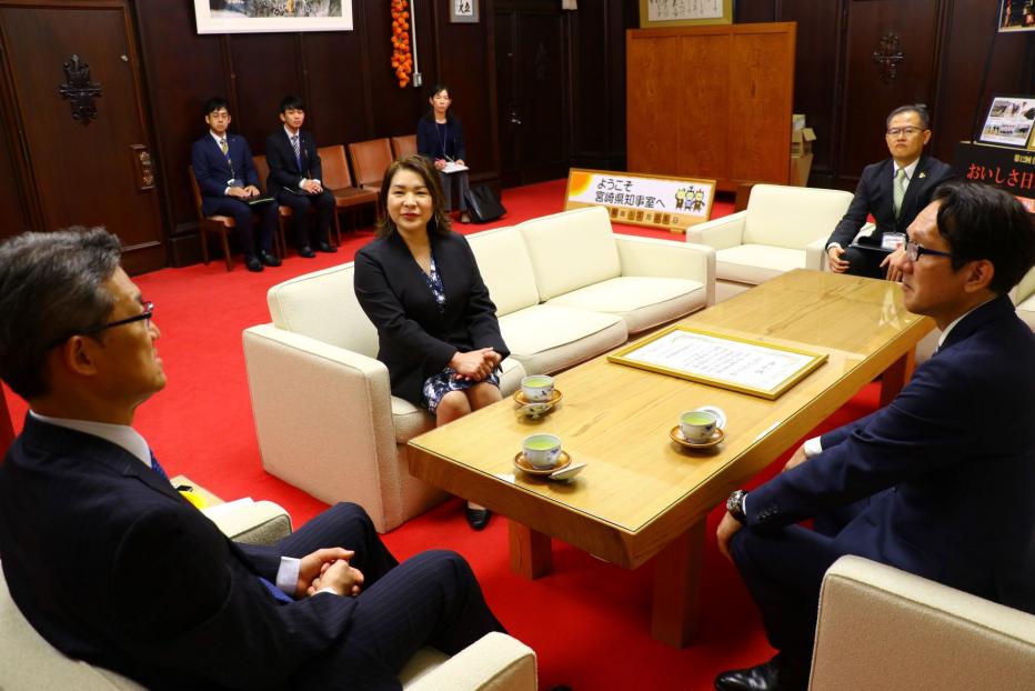 知事表敬訪問2