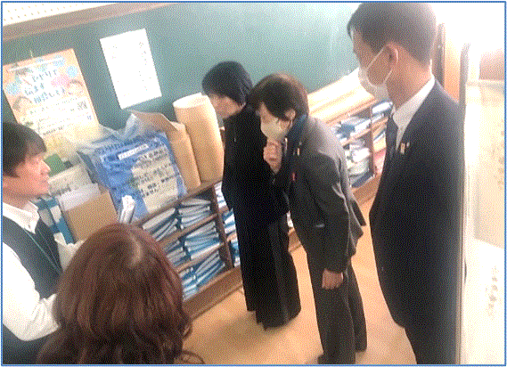 南桜塚小学校