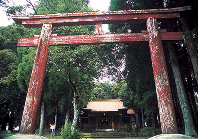 石貫(いしぬき)神社