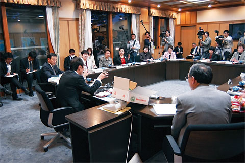 第2回県民ブレーン座談会 商工団体女性役員の方々と