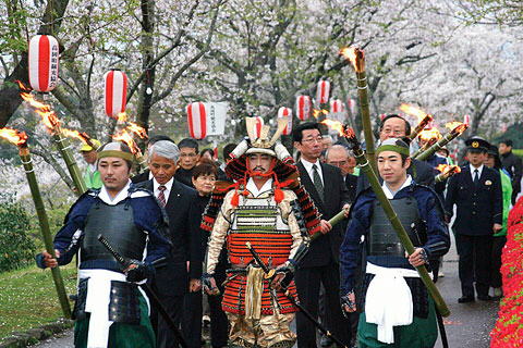 天ヶ城(あまがじょう)開門まつり
