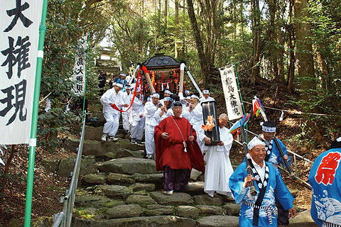 東霧島神社例大祭