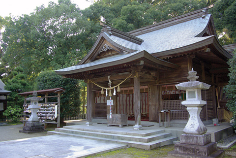 都萬神社
